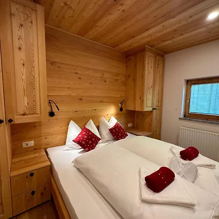 Surc Bed & Breakfast *