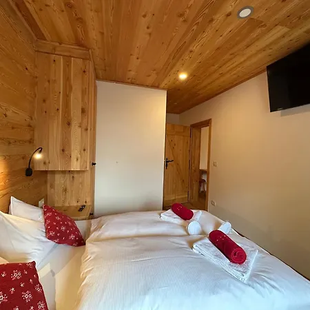 Surc Bed & Breakfast