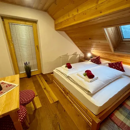 Surc Bed & Breakfast *