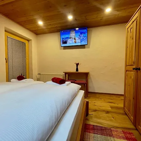 Bed & Breakfast Surc *