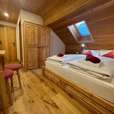 Bed & Breakfast Surc Kranjska Gora