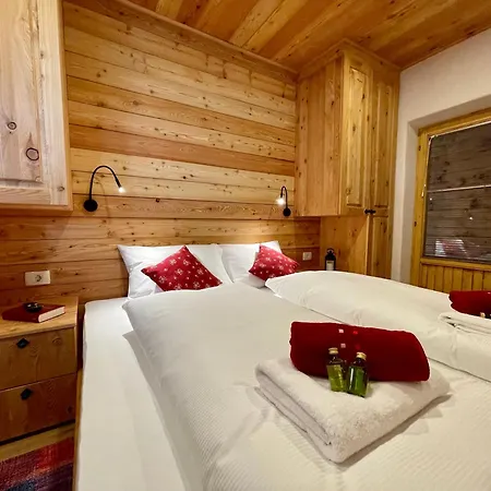 šurc 3* Kranjska Gora