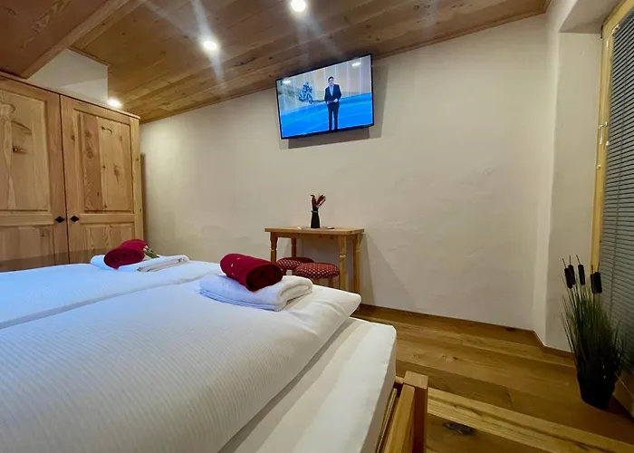 Surc Bed & Breakfast 3*