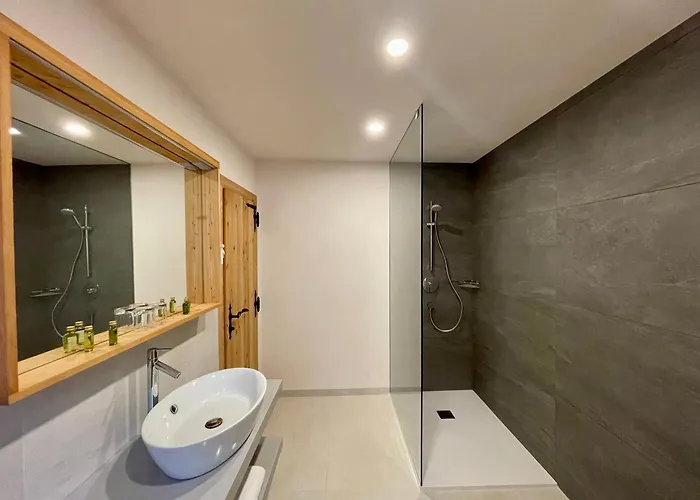 Surc クランスカゴーラ